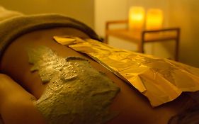 Mirivili Rooms & Suites