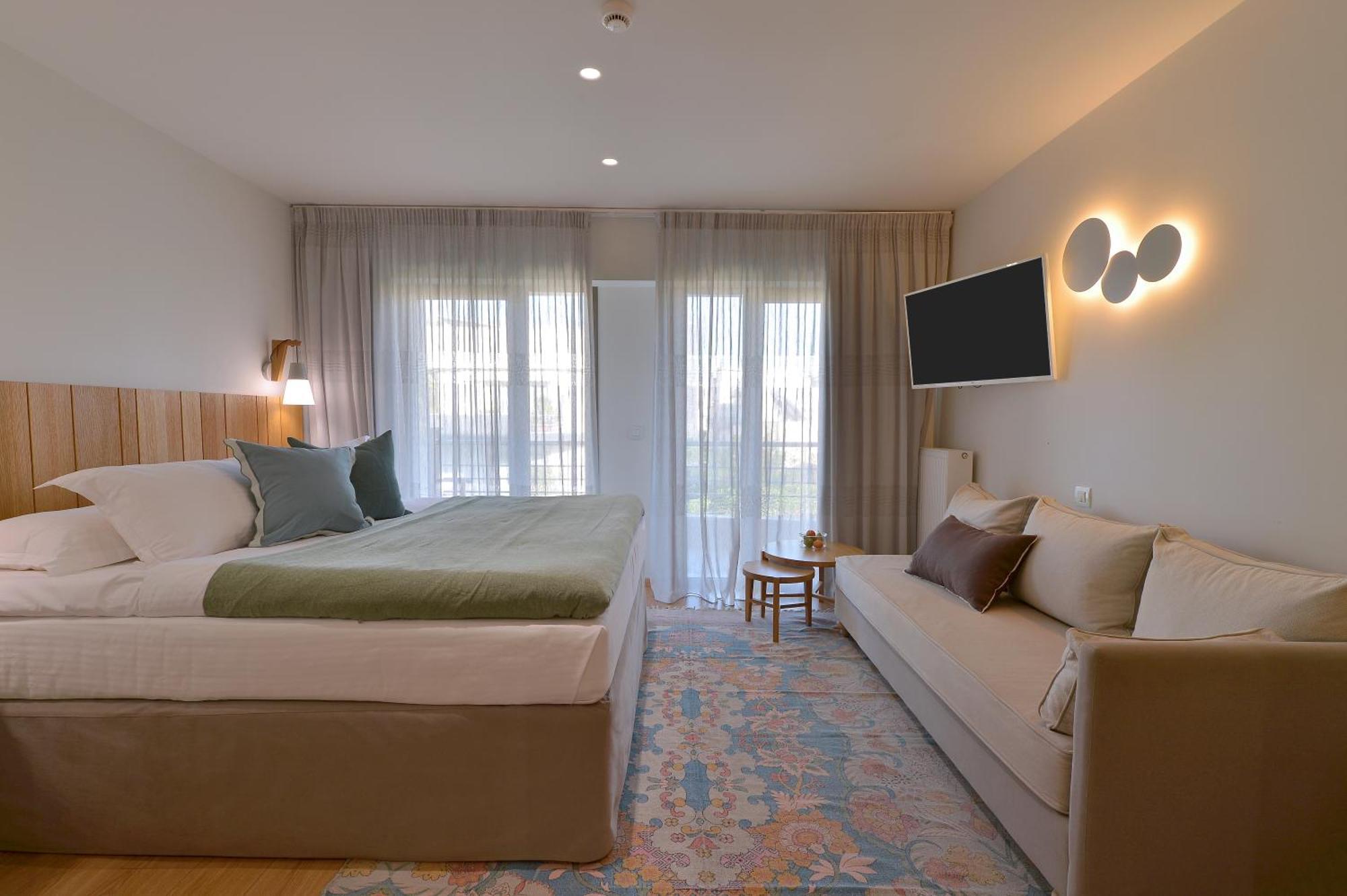 Mirivili Hospitality & Wellness Athens Exterior photo